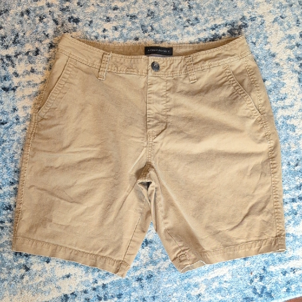 Comfortable Tan Men Shorts